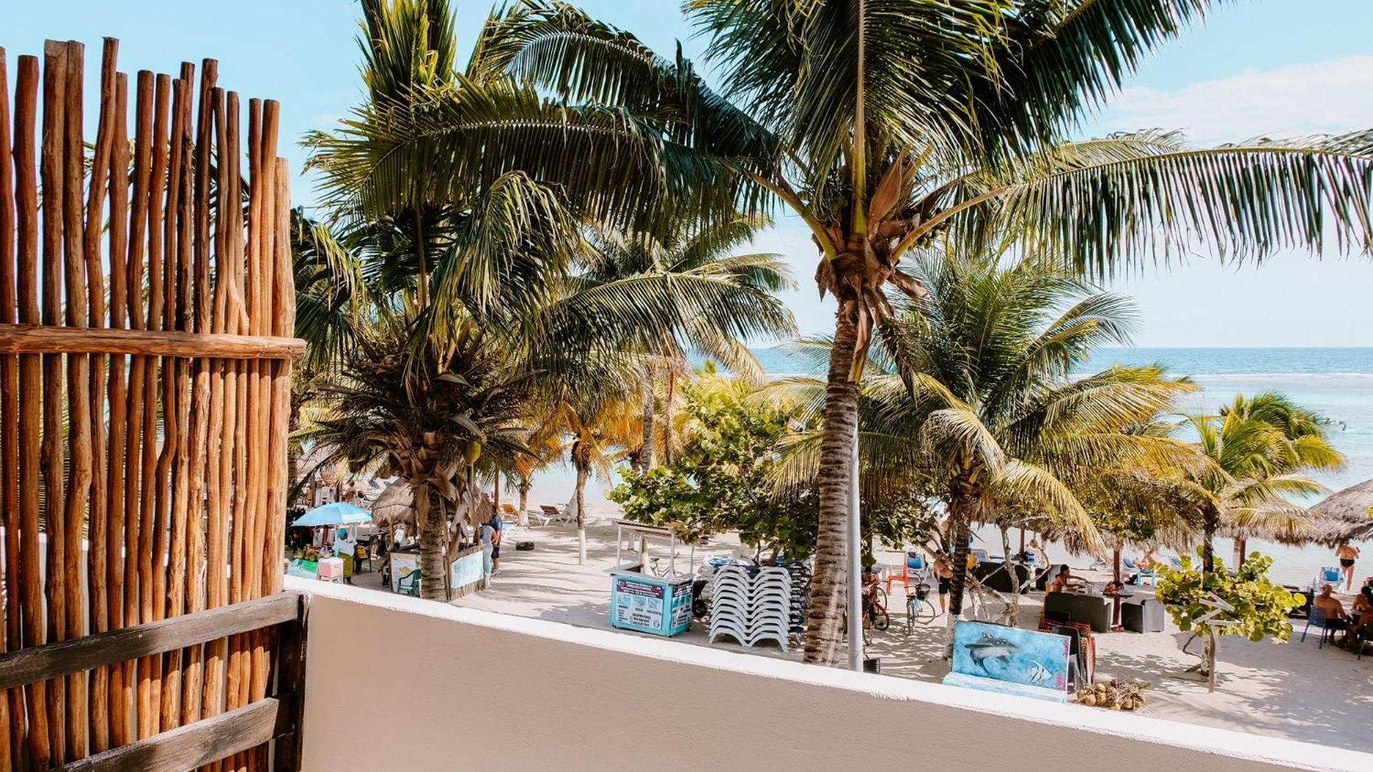 El Fuerte Beach Apartments Mahahual Room photo